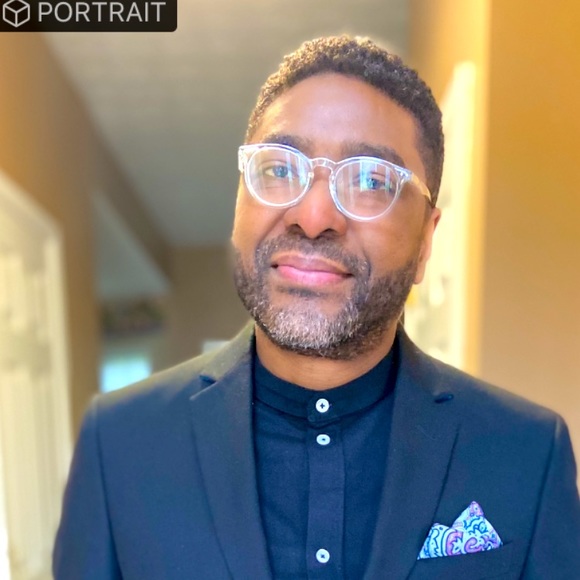 Meet your Posher, Sidiki - Picture 1 of 1